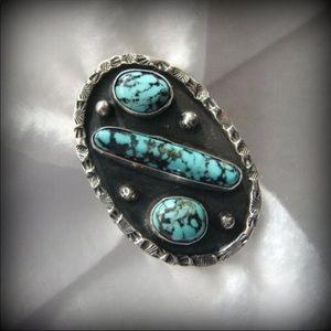 Vintage NAVAJO spiderweb turquoise sterling silver stamped ring